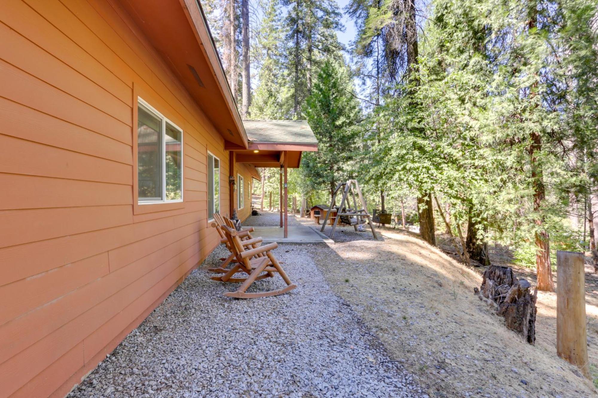فيلا Peaceful And Private Mariposa Cabin On 2 Acres! ميدباينس المظهر الخارجي الصورة